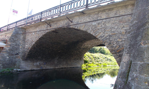 «Горбатий» міст та узбережжя каналу Верке