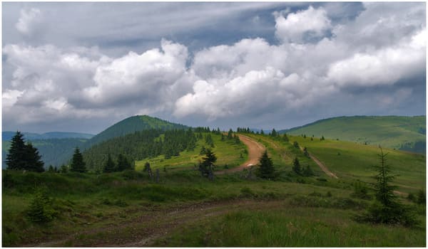 Мальовнича вершина Закарпаття