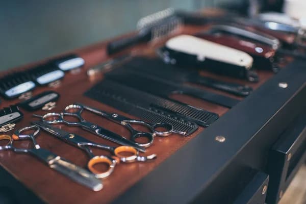 Скільки коштують послуги барбершопів в Ужгороді