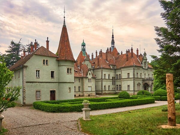 Мисливський палац Берегвар в Сваляві